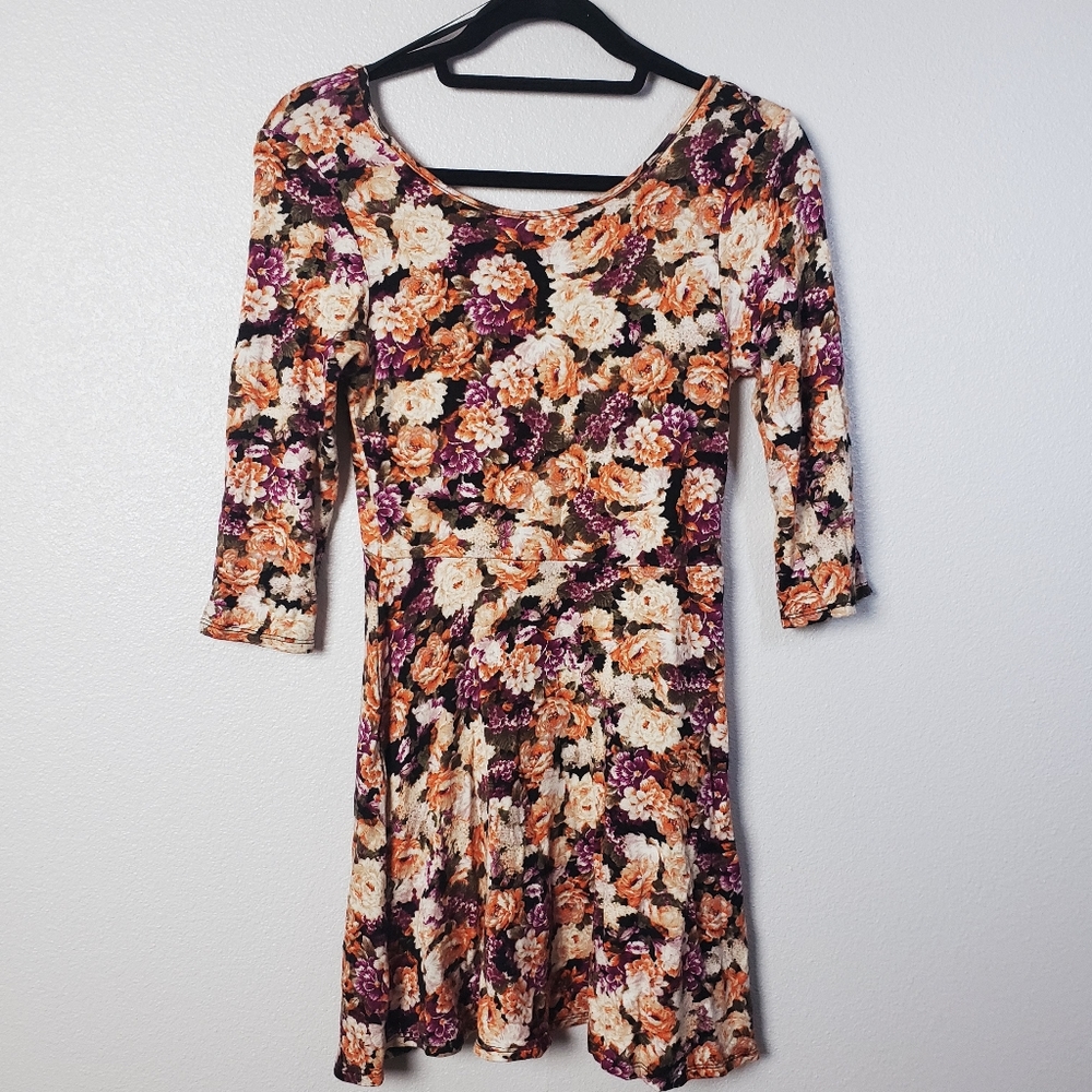 🛍 CLOSING SALE 🛍 Floral Dress